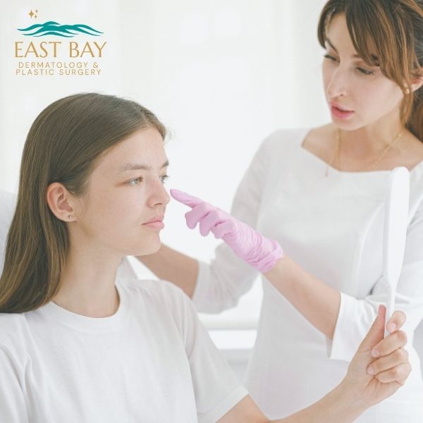dermatologist in Smithtown NY treating a patient